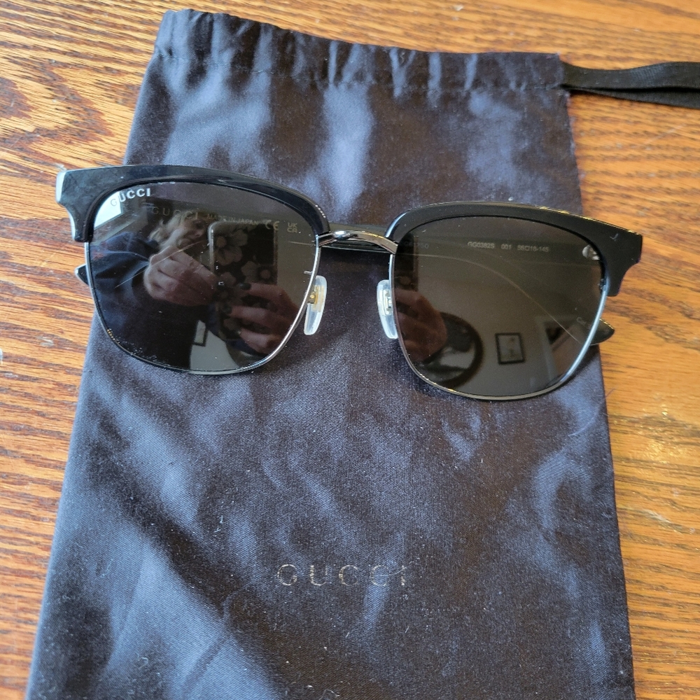 AUTHENTIC Womens Gucci Sunglasses
